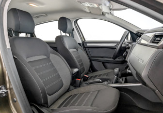 Подержанный автомобиль Renault Arkana 2020 года (23 фото)