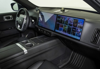 Подержанный автомобиль LiXiang L7 2023 года (9 фото)