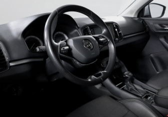 Подержанный автомобиль Skoda Karoq 2020 года (14 фото)