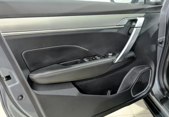 Подержанный автомобиль Geely Coolray 2021 года (19 фото)
