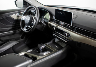 Подержанный автомобиль Jetour X70 2024 года (12 фото)