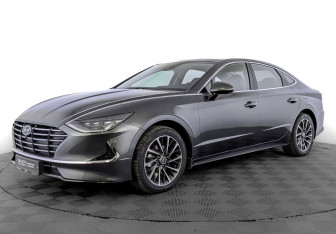 Подержанный автомобиль Hyundai Sonata 2023 года (1 фото)