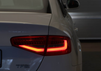 Подержанный автомобиль Audi A4 Sedan 2014 года (26 фото)