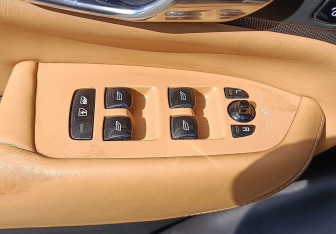 Подержанный автомобиль Volvo XC90 2015 года (15 фото)