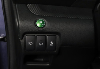 Подержанный автомобиль Honda CR-V 2018 года (10 фото)