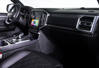 Подержанный автомобиль JAC T9 2025 года (10 фото)