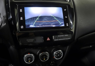 Подержанный автомобиль Mitsubishi ASX 2019 года (14 фото)