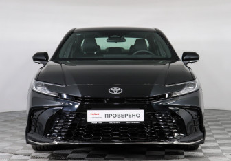 Подержанный автомобиль Toyota Camry Sedan 2025 года (2 фото)