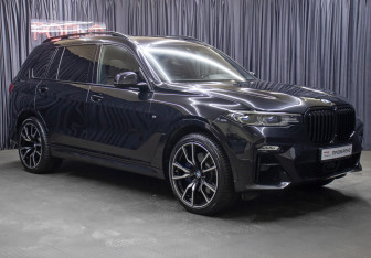 Подержанный автомобиль BMW X7 2021 года (3 фото)