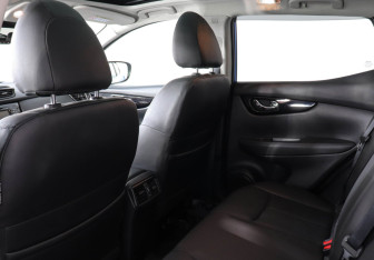 Подержанный автомобиль Nissan Qashqai 2019 года (12 фото)