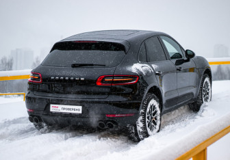Подержанный автомобиль Porsche Macan 2018 года (5 фото)
