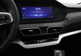 Подержанный автомобиль Kaiyi X3 2024 года (11 фото)