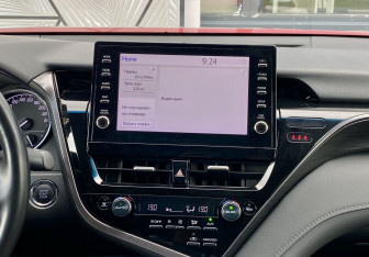 Подержанный автомобиль Toyota Camry Sedan 2021 года (12 фото)