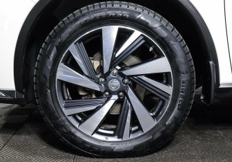 Подержанный автомобиль Nissan Murano Suv 2020 года (10 фото)