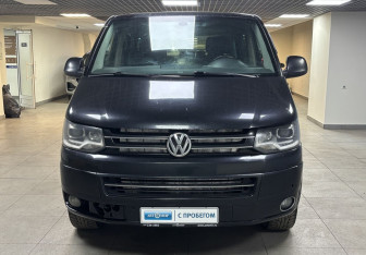 Подержанный автомобиль Volkswagen Multivan 2013 года (2 фото)