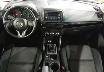 Подержанный автомобиль Mazda CX-5 2016 года (11 фото)