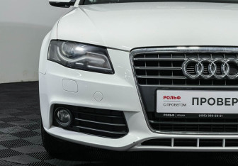 Подержанный автомобиль Audi A4 Sedan 2011 года (14 фото)