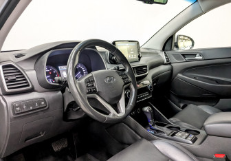 Подержанный автомобиль Hyundai Tucson 2018 года (16 фото)