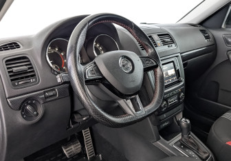 Подержанный автомобиль Skoda Yeti 2016 года (16 фото)