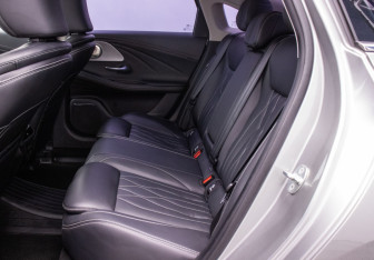 Подержанный автомобиль Chery Arrizo 8 2023 года (11 фото)