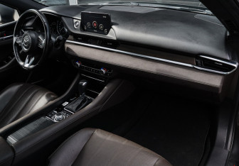 Подержанный автомобиль Mazda 6 Sedan 2020 года (7 фото)