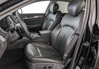 Подержанный автомобиль Hyundai Genesis 2016 года (20 фото)