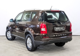Подержанный автомобиль SsangYong Rexton 2013 года (7 фото)