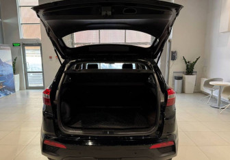 Подержанный автомобиль Hyundai Creta 2017 года (7 фото)