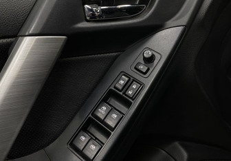 Подержанный автомобиль Subaru Forester Suv 2014 года (18 фото)