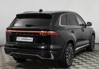 Подержанный автомобиль Geely Monjaro 2025 года (5 фото)