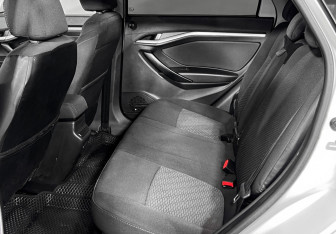 Подержанный автомобиль LADA (ВАЗ) Vesta Wagon 2019 года (14 фото)