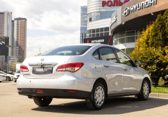 Подержанный автомобиль Nissan Almera Sedan 2014 года (4 фото)