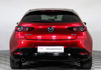 Подержанный автомобиль Mazda 3 Hatchback 2019 года (6 фото)