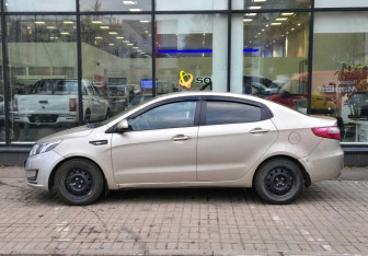Подержанный автомобиль Kia Rio Sedan 2014 года (5 фото)