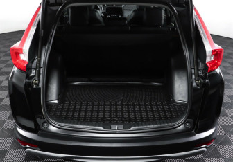 Подержанный автомобиль Honda CR-V 2018 года (23 фото)