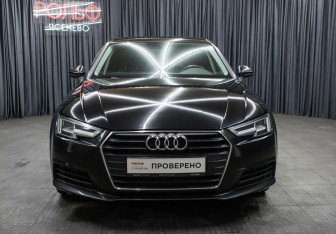 Подержанный автомобиль Audi A4 Sedan 2018 года (2 фото)