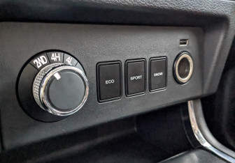 Подержанный автомобиль DongFeng DF6 2022 года (25 фото)