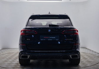 Подержанный автомобиль BMW X5 2019 года (4 фото)