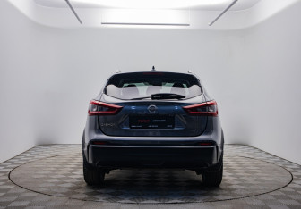 Подержанный автомобиль Nissan Qashqai 2021 года (6 фото)
