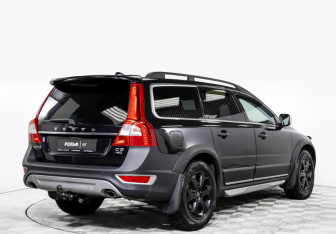 Подержанный автомобиль Volvo XC70 2013 года (4 фото)