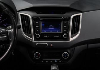 Подержанный автомобиль Hyundai Creta 2016 года (11 фото)
