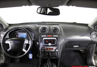 Подержанный автомобиль Ford Mondeo Sedan 2009 года (14 фото)