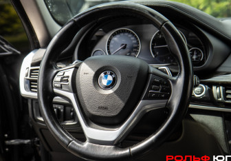 Подержанный автомобиль BMW X6 2017 года (11 фото)