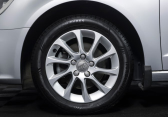 Подержанный автомобиль Audi A3 Hatchback 2014 года (18 фото)