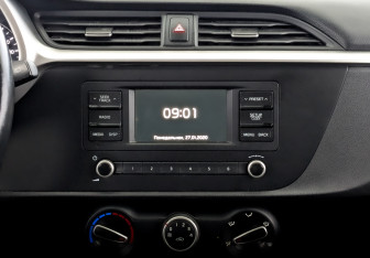 Подержанный автомобиль Kia Rio Hatchback 2021 года (15 фото)