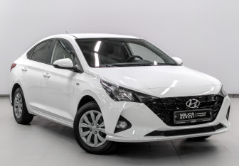 Подержанный автомобиль Hyundai Solaris Sedan 2021 года (3 фото)