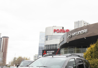 Подержанный автомобиль Renault Duster 2014 года (17 фото)