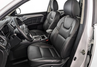 Подержанный автомобиль Geely Emgrand 7 2018 года (20 фото)