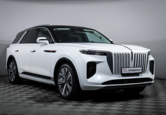 Подержанный автомобиль Hongqi E-HS9 2021 года (3 фото)