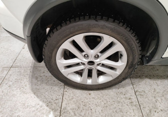 Подержанный автомобиль Nissan Juke 2012 года (12 фото)